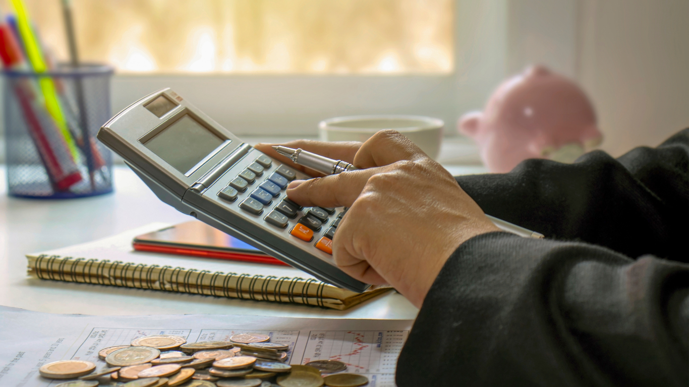 Calculadora de tarifas para autónomos con ahorro y finanzas claras